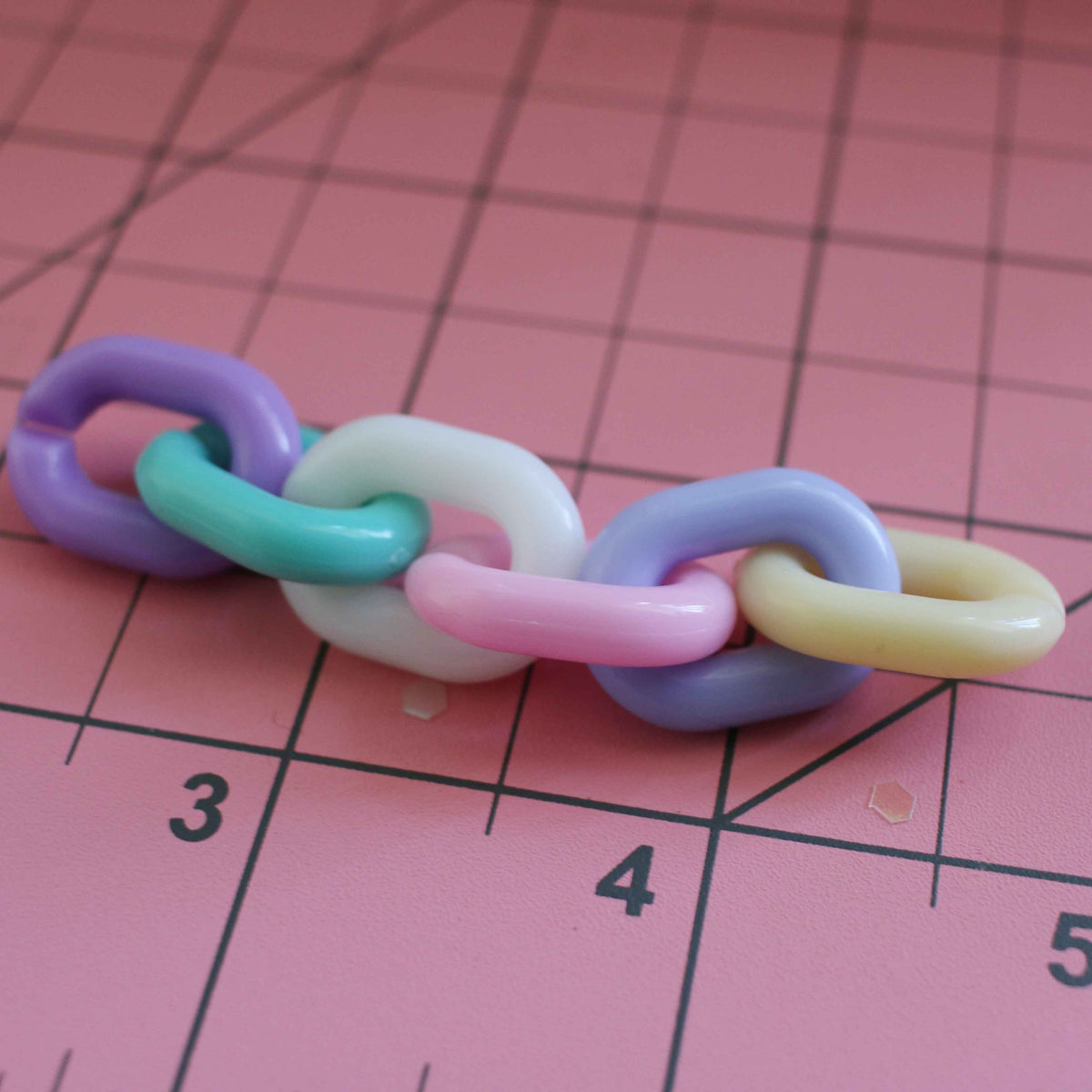 Pastel Chain Link Add On